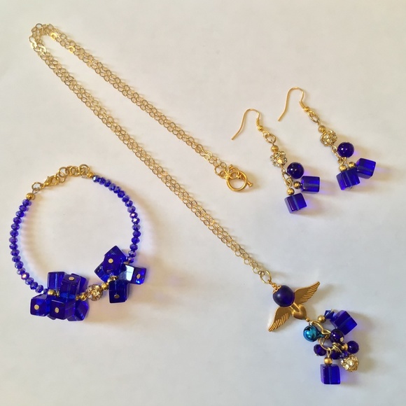 handmade Jewelry - Beautiful Blue beaded Set